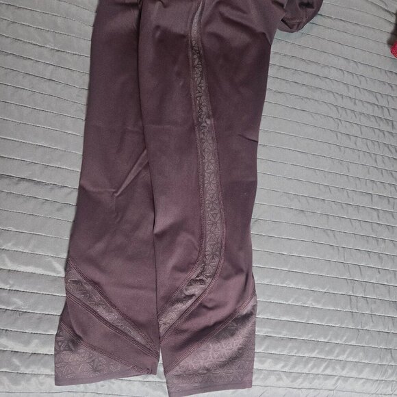 Lululemon Strength & Sweat Crop *23" - 10 Black Satin - Picture 6 of 8